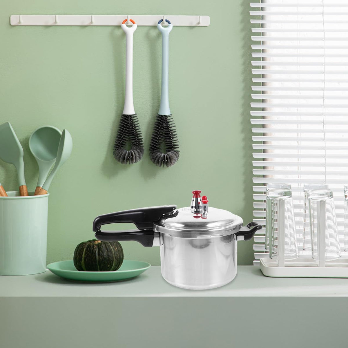 Pressure Cooker Kitchen Pot with Ergonomic Handle J83272