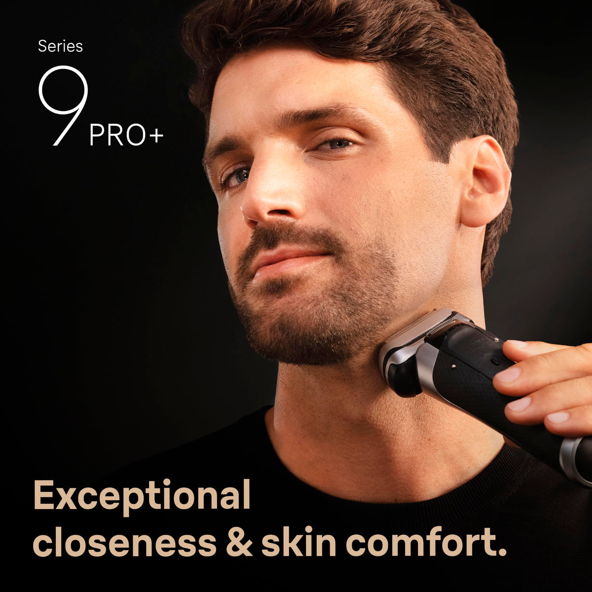Black Wet & Dry Electric Shaver N637493